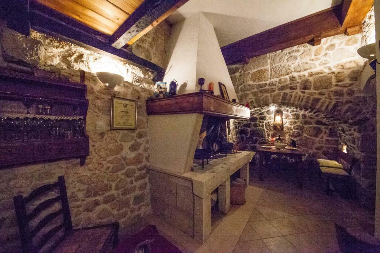 Willa Old Stone House Mario Podgora Zewnętrze zdjęcie
